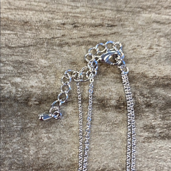 Necklaces - Picture 5 of 7